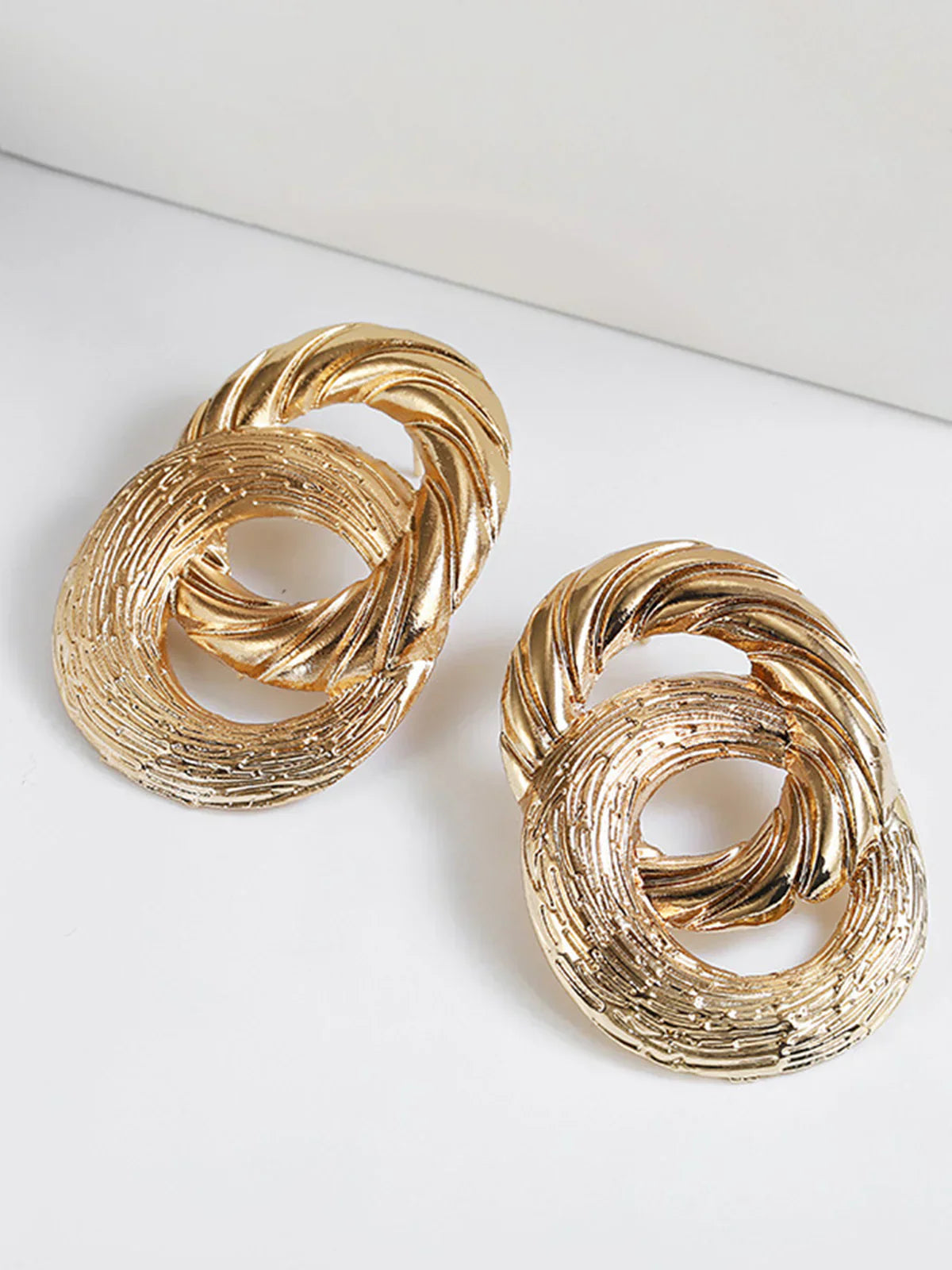 James & Elly™ | Drop Earrings with Cross and Circle Design