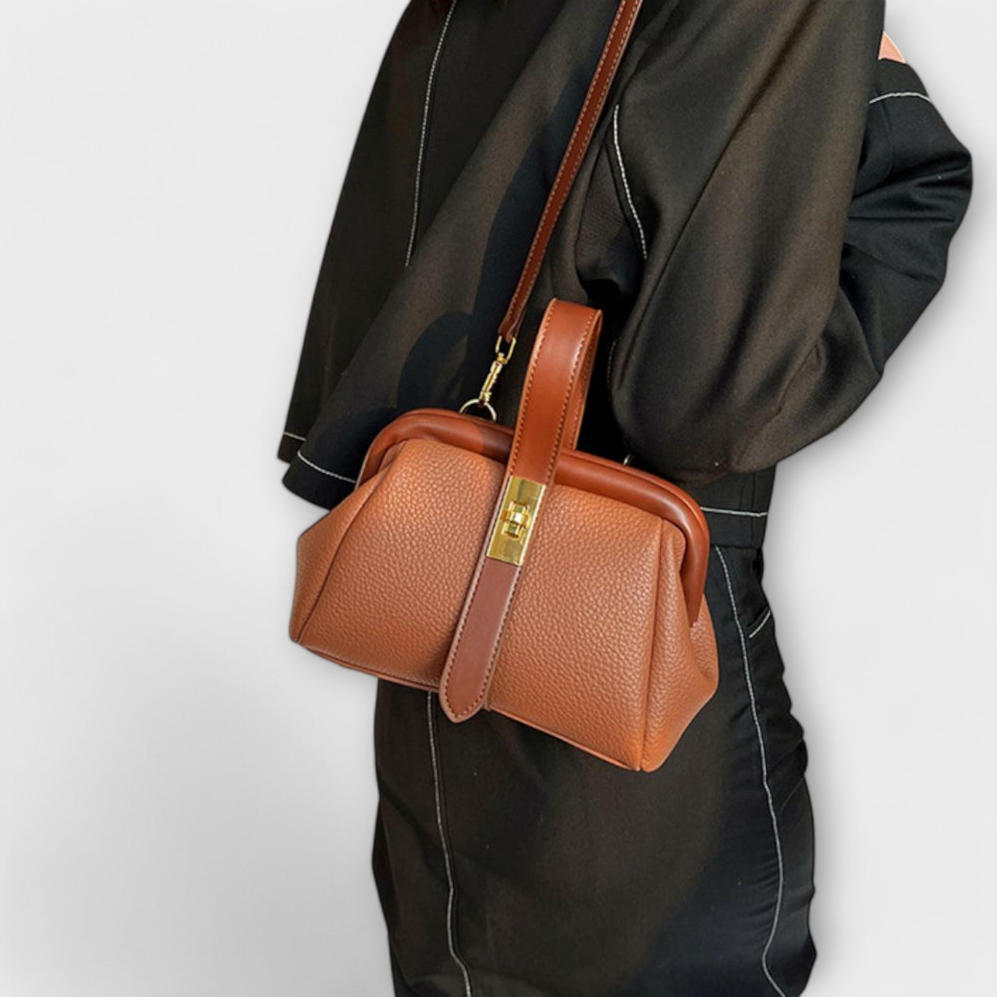 Maiz | Elegant Shoulder Bag