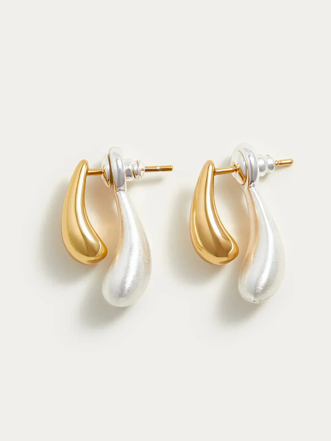 James & Elly™ | Bicolour drop-shaped earrings always elegant