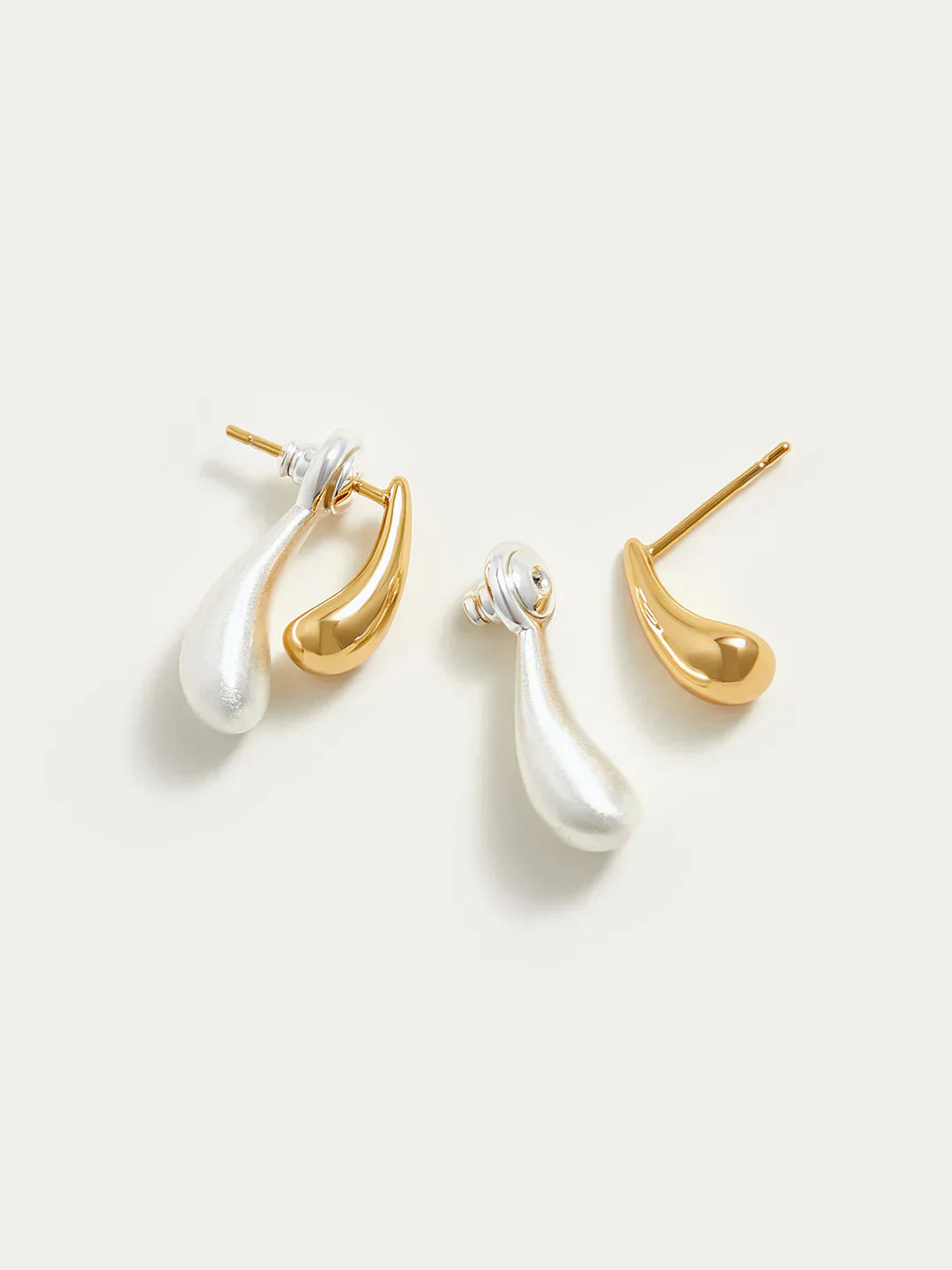 James & Elly™ | Bicolour drop-shaped earrings always elegant