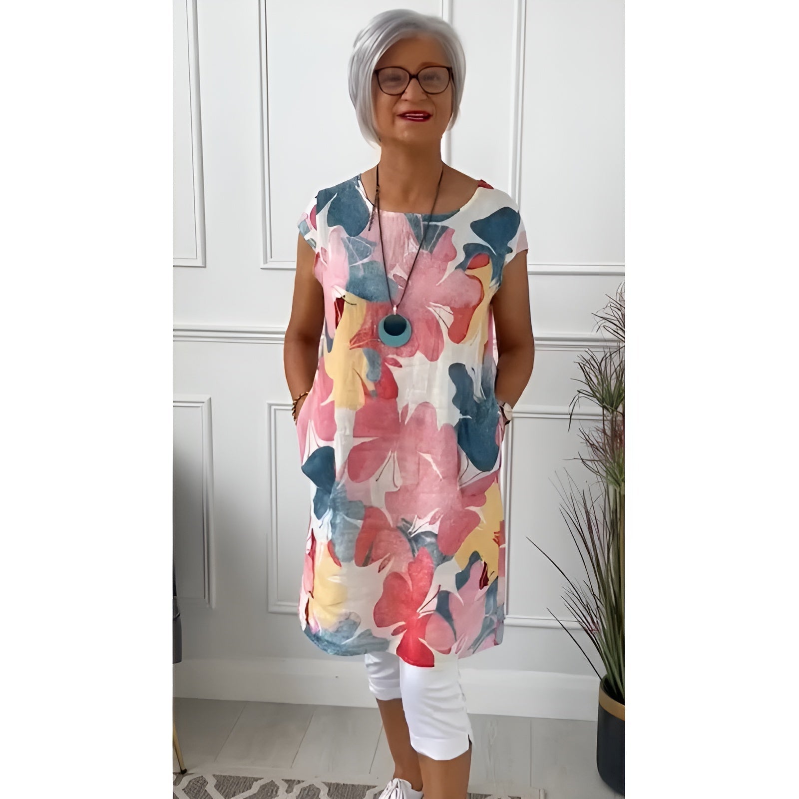 James & Elly™ | Relaxed Tunic with Floral Details