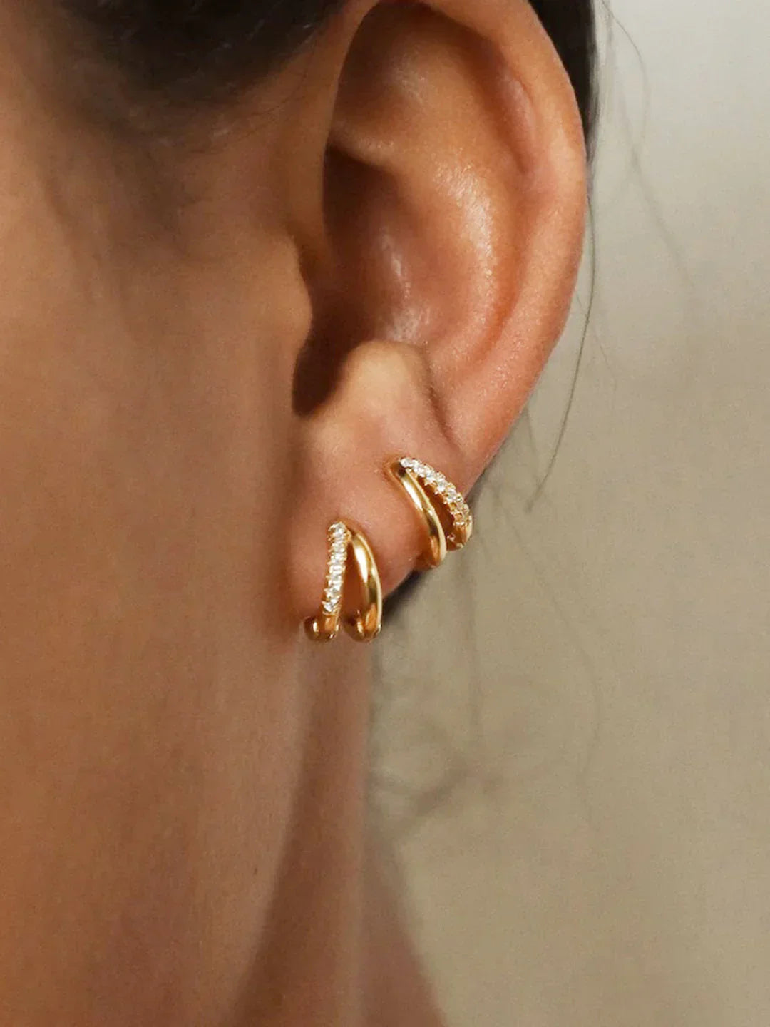 James & Elly™ | Earrings with Double Rings and Rhinestones