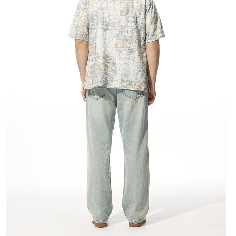 Men’s Relaxed Light-Wash Denim Jeans