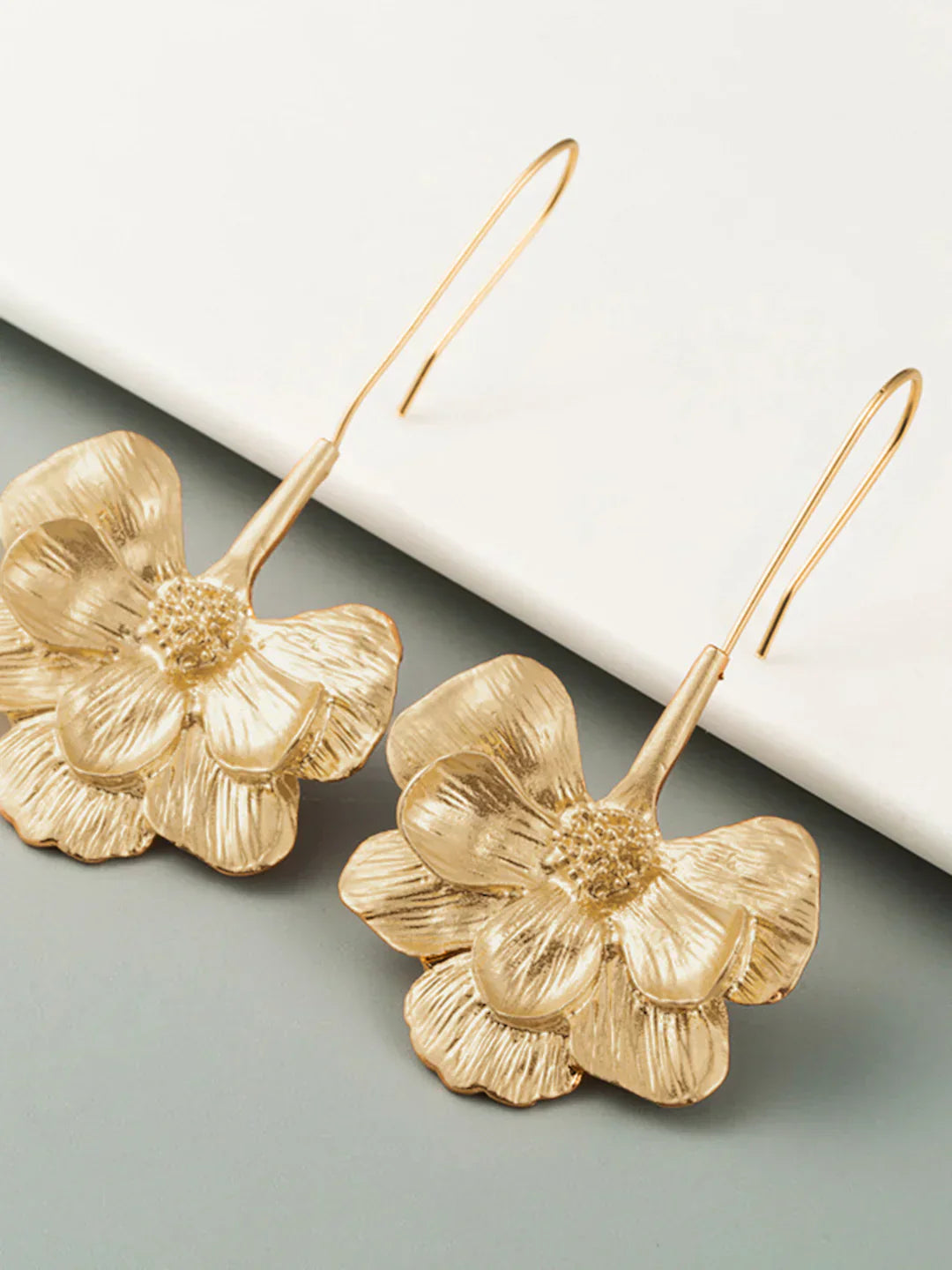 James & Elly™ | Blooming Flower Earrings