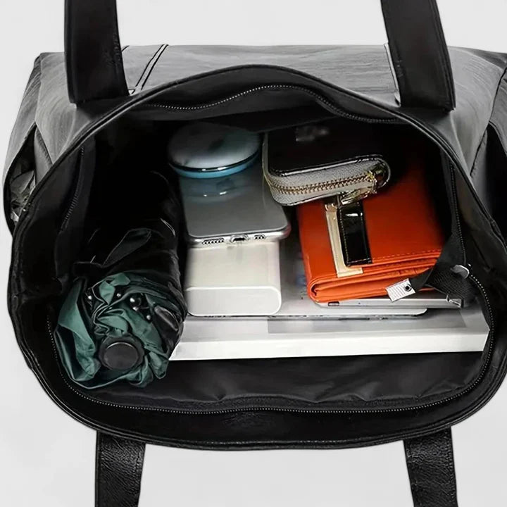 Lixy | Classic Crossbody Bag