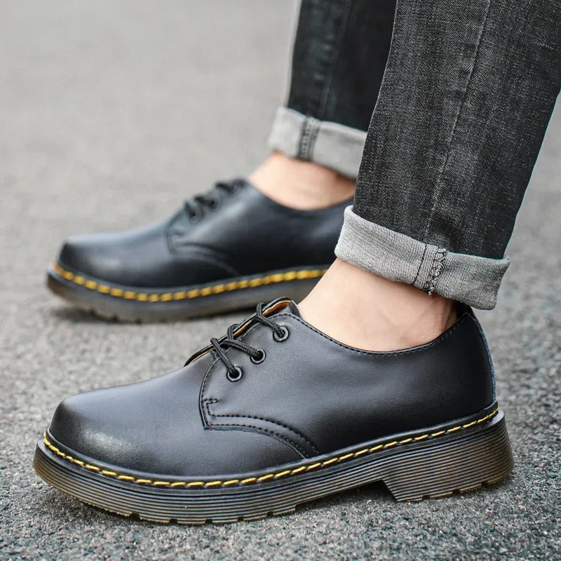 Martens | Elegant short-shaft shoes